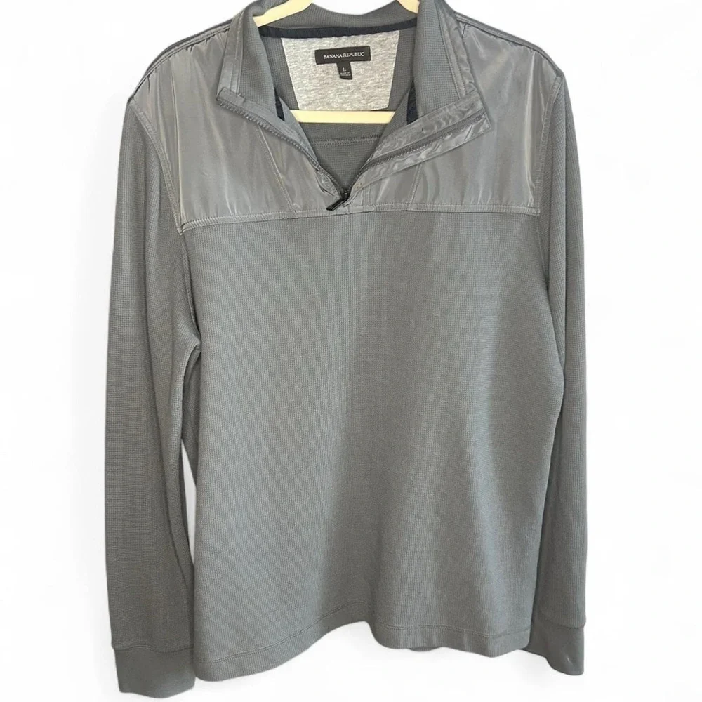 Banana Republic 1/4 Zip Gray Thermal Pullover – Men’s Size L